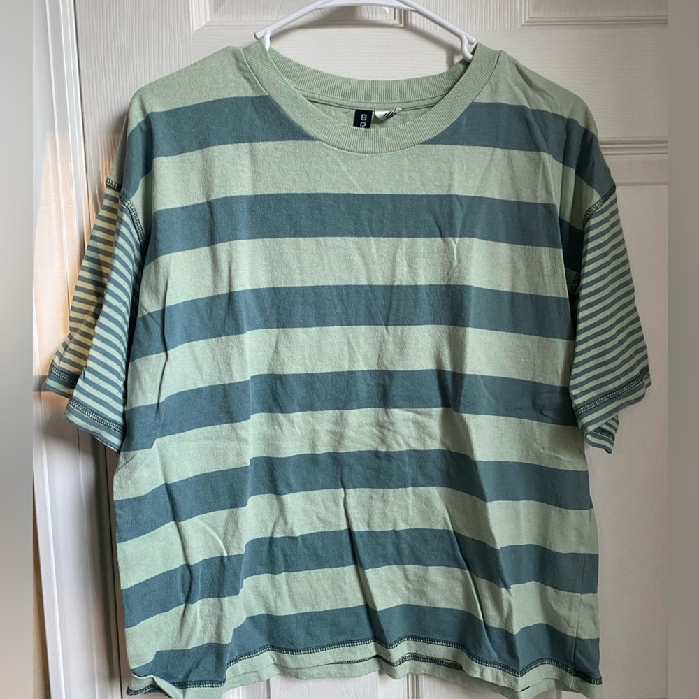 BDG tshirt
